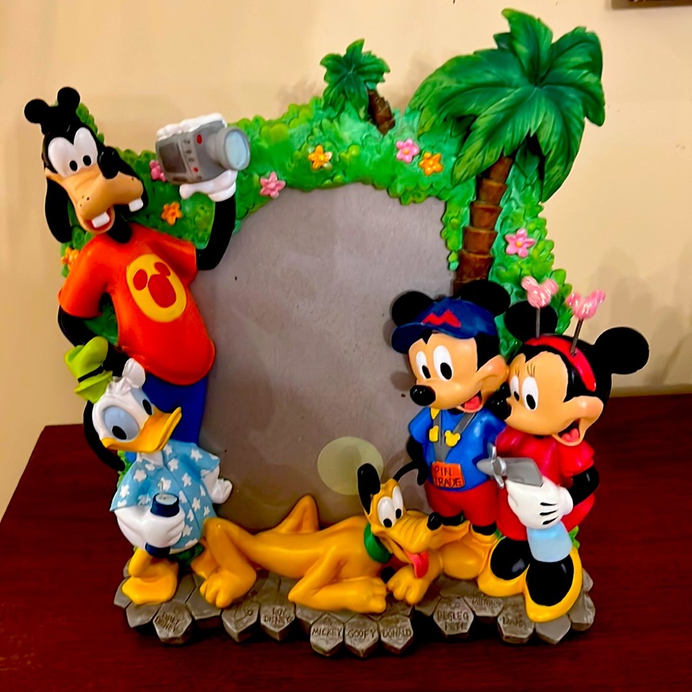 Disney photo frame